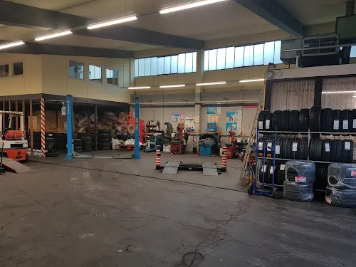 2 - Lackschmiede GmbH