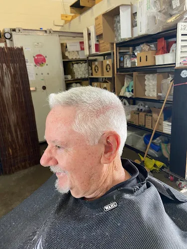 7 - Lads lounge barber