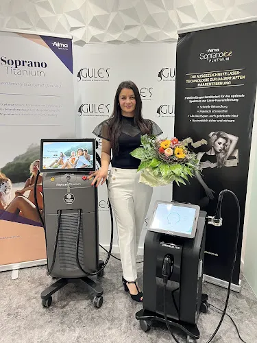 7 - Laila Hair & Beauty Palace