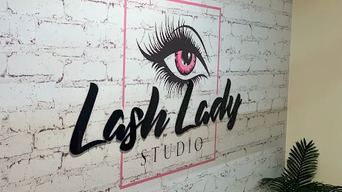 2 - Lash Lady Studio