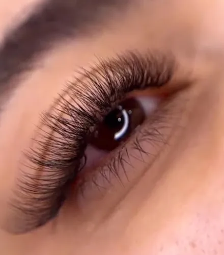 3 - Lashéa Beauty Lounge