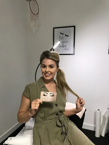 8 - Lashes with Carla