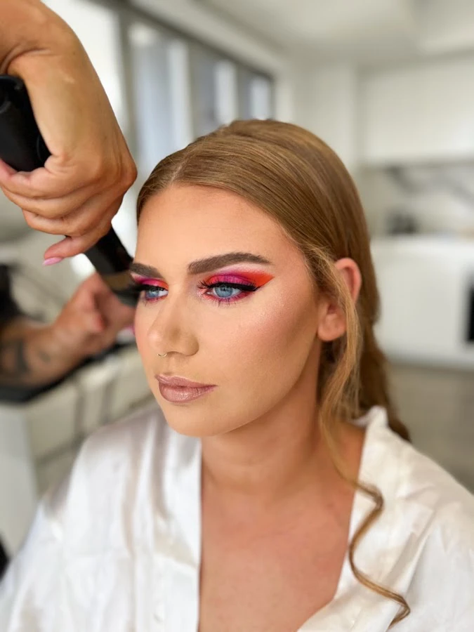 1 - Lavish Artistry Lounge