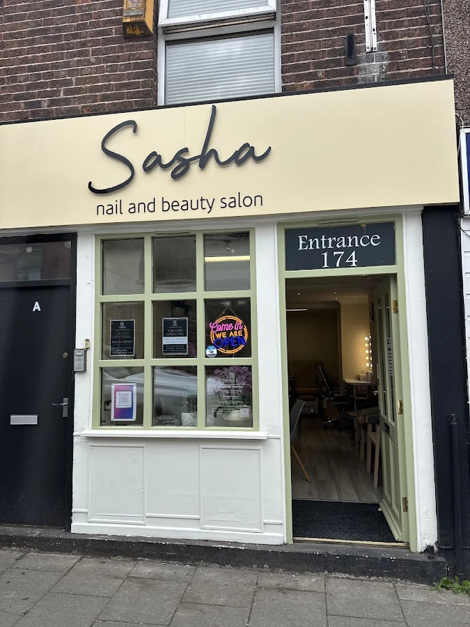 1 - Lavish Hair, Nails and Beauty