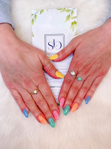 6 - Lavish Looks Studio