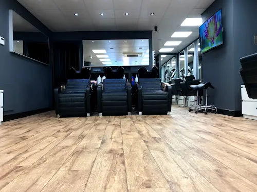 7 - Laylas Beauty Salon