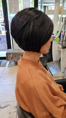 6 - Le Bon hair & beauty