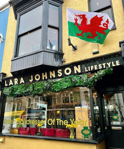 1 - Le Rouge Hair Lounge