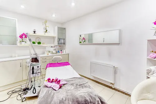 2 - Le Salon Hair&Beauty Bad Soden