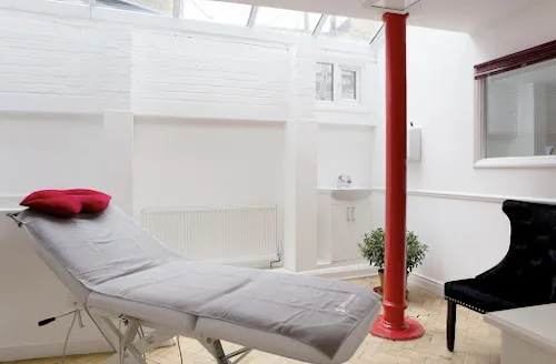 7 - Learning Curve Group Hair & Beauty Academy Loughton