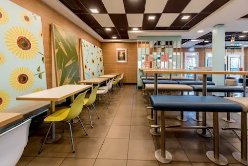 2 - Leckerland Bistro - Döner & Asia Spezialitäten