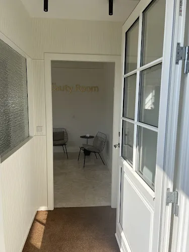 4 - LeDana Hair & Beauty