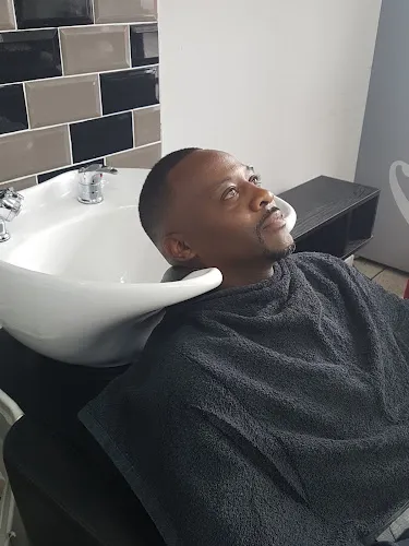 3 - Leekaja Hair & Beauty Salon