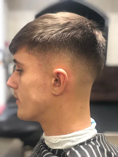 5 - LEGEND BARBER YATE ( Traditional Turkish barber)