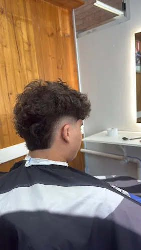 5 - Legendary Barber Shop