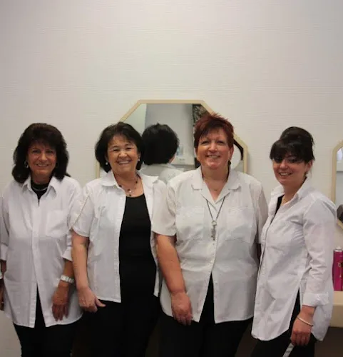 3 - Lenis Friseurteam