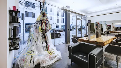 1 - Leon Nails & Beauty-Ulm