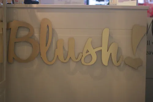 3 - Les Femme Beauty Salon