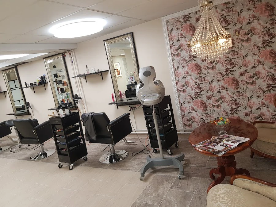 1 - Les Nail & Spa