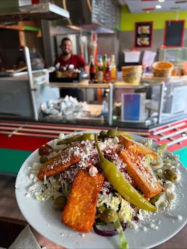 8 - LEZIZ, Döner & feine Syrische Küche