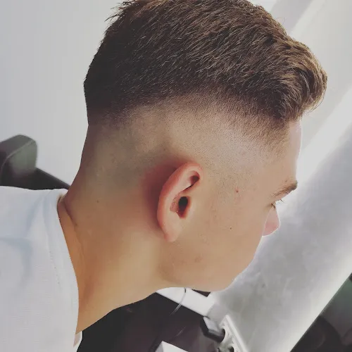 7 - Lightness - Hair & Beauty