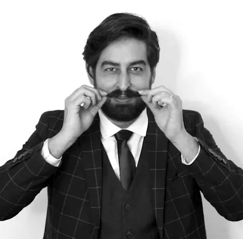 4 - Liki & Leos Hårsalong