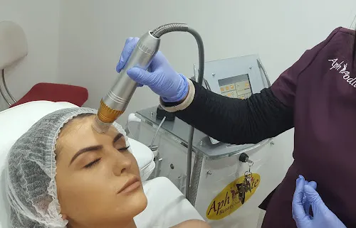 4 - Lily Nails & Foot Spa