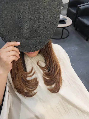 2 - Lime Hair Studio