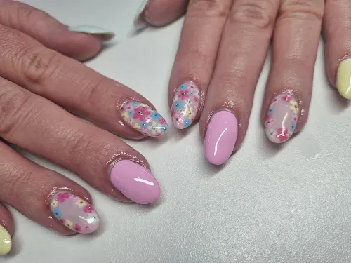 5 - Lisa Jay Hair Extensions