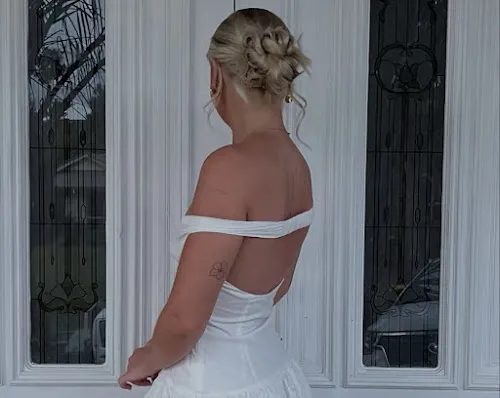 2 - Lisa’s Hair Design