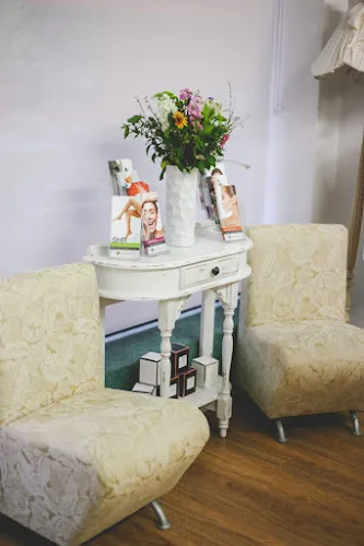 6 - Little Birdy Medispa