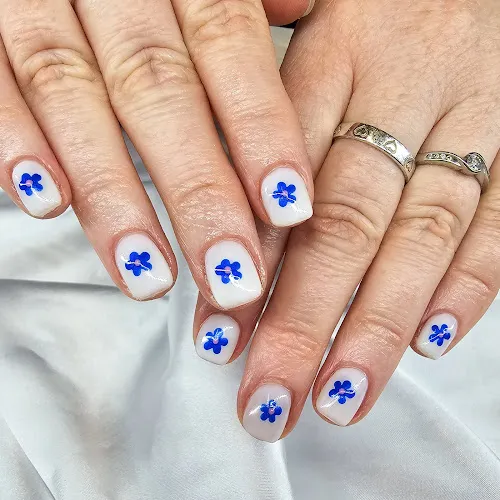 6 - Lizzy’s Hair & Beauty Salon