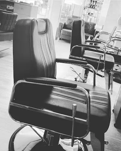 8 - LOCKS OF LOVE with Lindsey