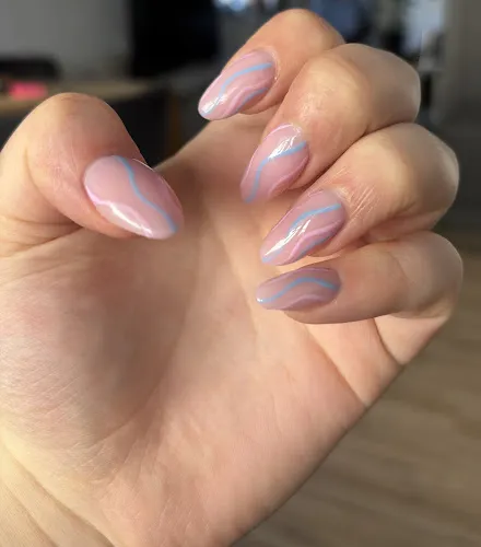 6 - Loi Nails