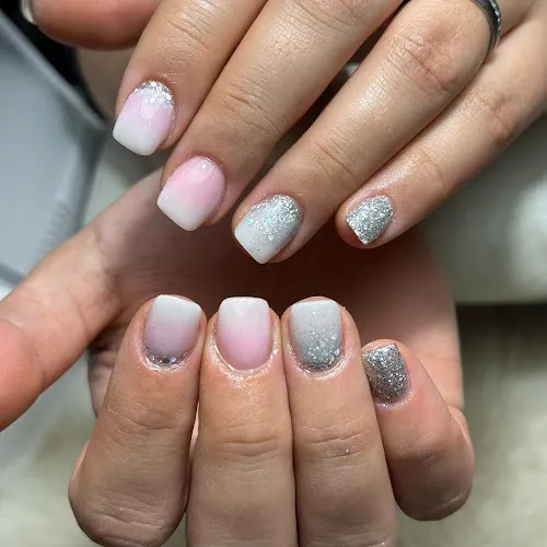 5 - Loi Nails