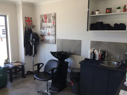 6 - London Look Studio