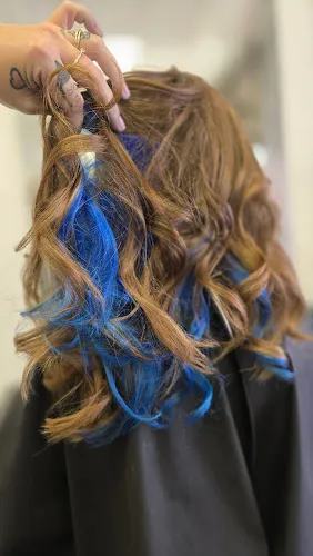 1 - Lorenzo Hair Studio