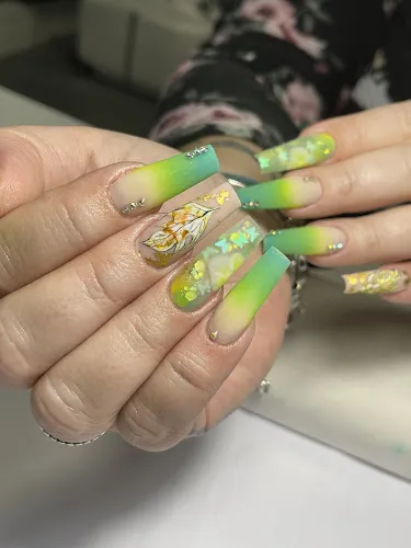 7 - LOTUS Kosmetik & Nagelstudio