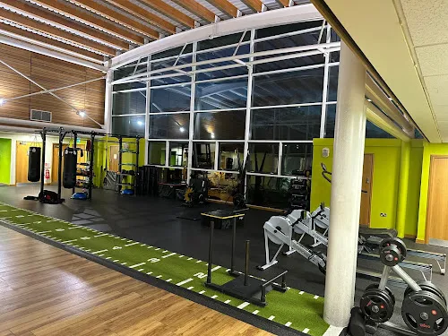 4 - Louise Alan Hair Design