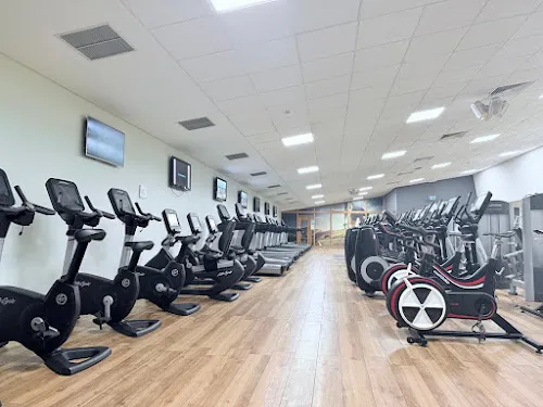 2 - Louise Alan Hair Design