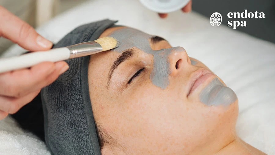 1 - Lovely Nails & Beauty