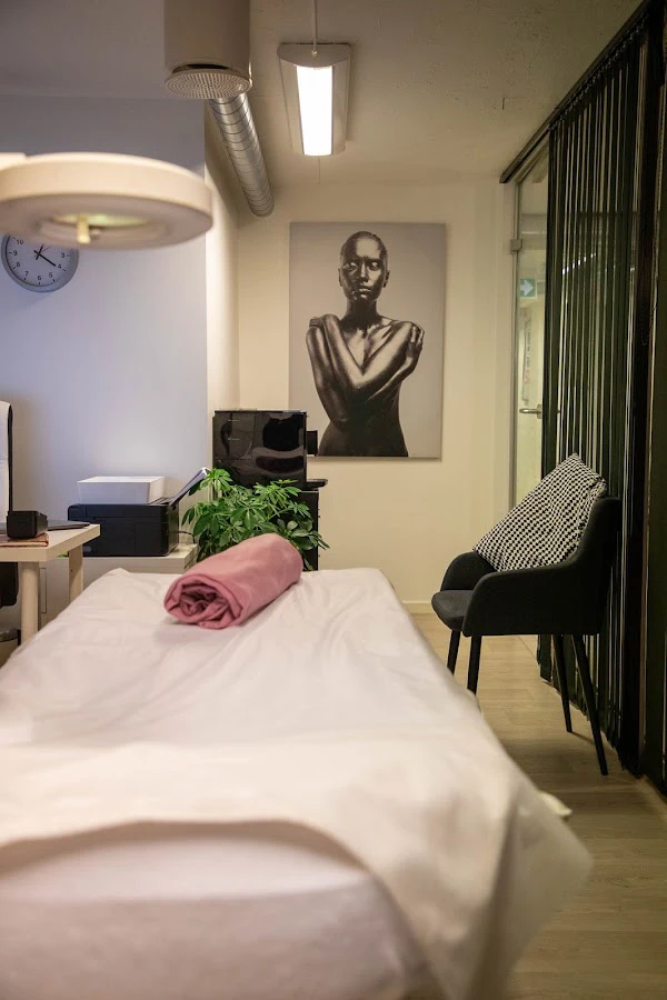 1 - LT nails & beauty