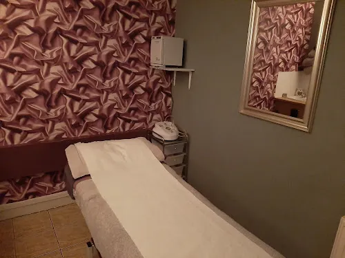 2 - Lumiere Beauty Clinic