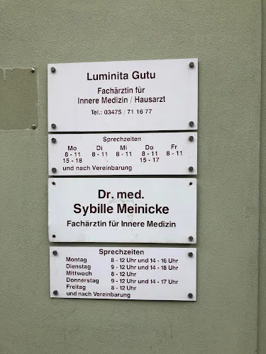 3 - Luminita Gutu Fachärztin für Inner Medizin / Hausärztin