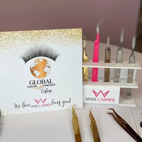 4 - Luméris Beauty Academy