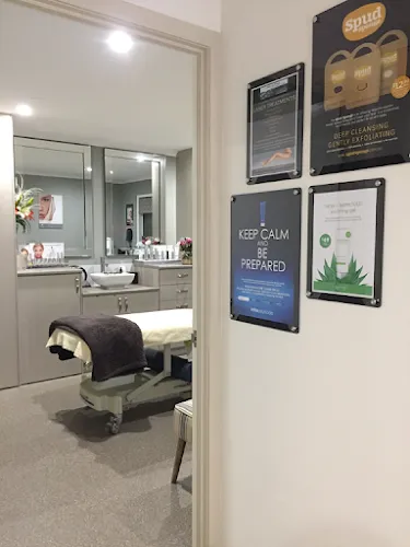 2 - Luna Luxe Massage Studio