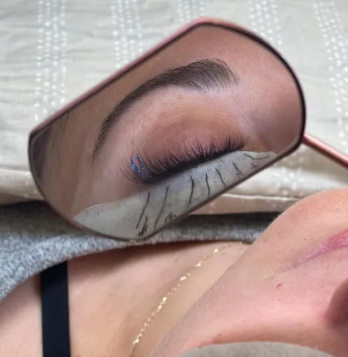 4 - Lushline Beauty Lounge AS