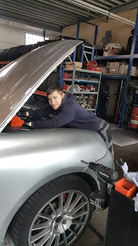 6 - Lutz Car Service (Thomas A. Lutz)