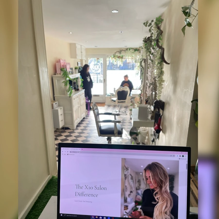 1 - LUXURY NAILS & SPA