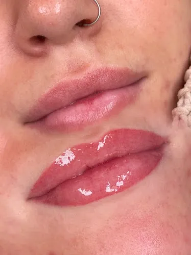 3 - Luxury scalp and hair bar